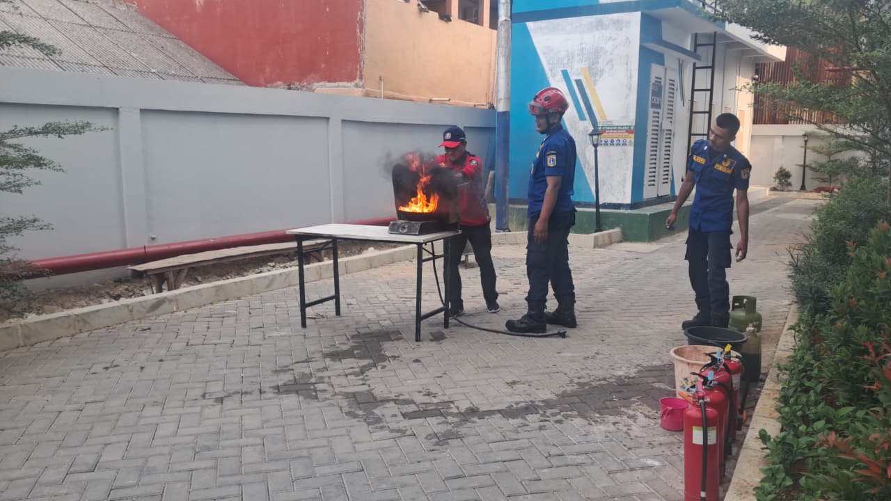 Pembinaan Kelompok MKKG Puskesmas Pembantu Rorotan 3