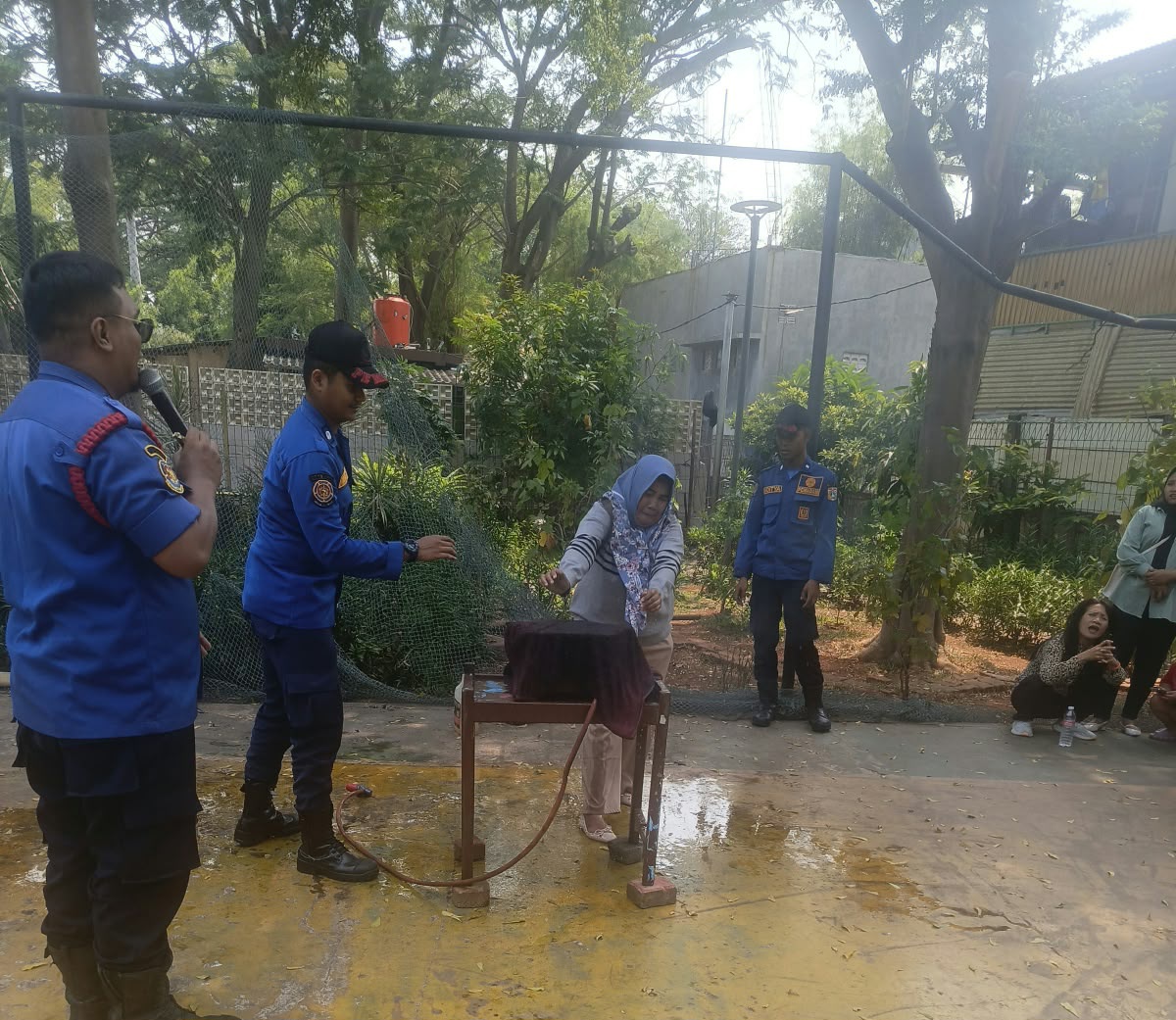 Sosialisasi Pencegahan dan Penanggulangan Kebakaran Para Kader PKK Kel. Sunter Agung 3