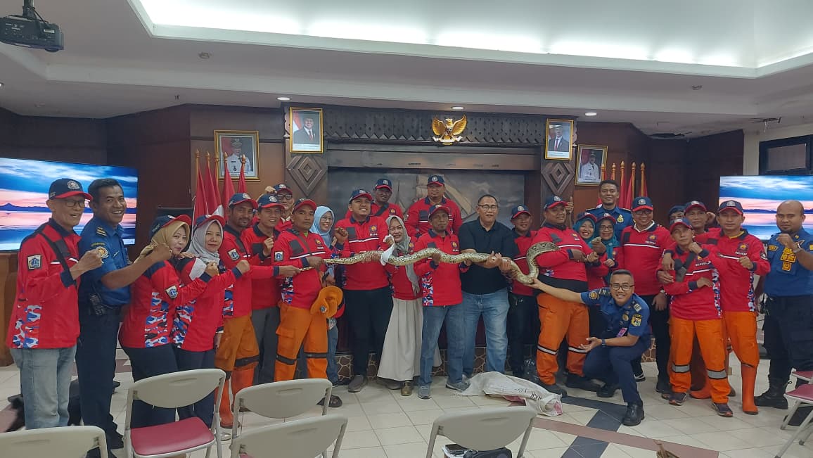 Pembinaan bagi Relawan Pemadam Kebakaran Kelurahan Kalibaru 2