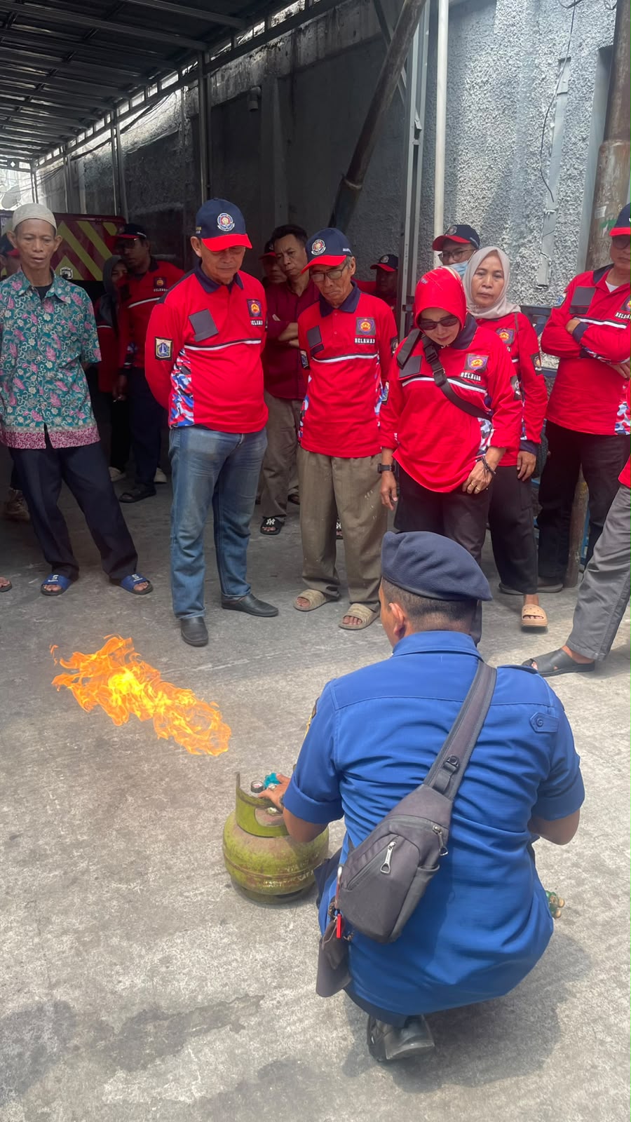 Sosialisasi Pencegahan dan Penanggulangan Kebakaran RW 11 Kel. Pademangan Barat 4