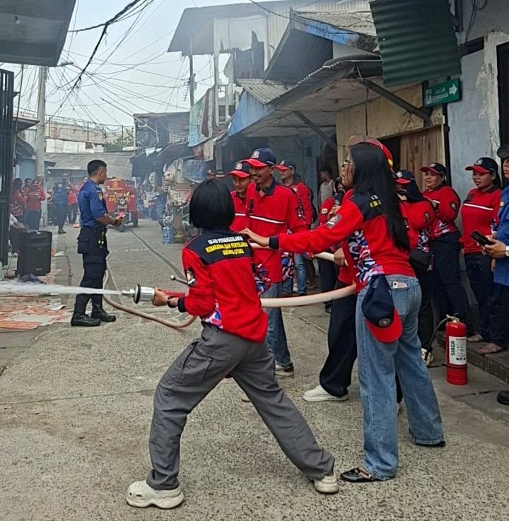 Gladi Rencana Operasi Penanggulangan Kebakaran dan Penyelamatan di lingkungan RW 09, Kelurahan Rawa Badak Selatan 6