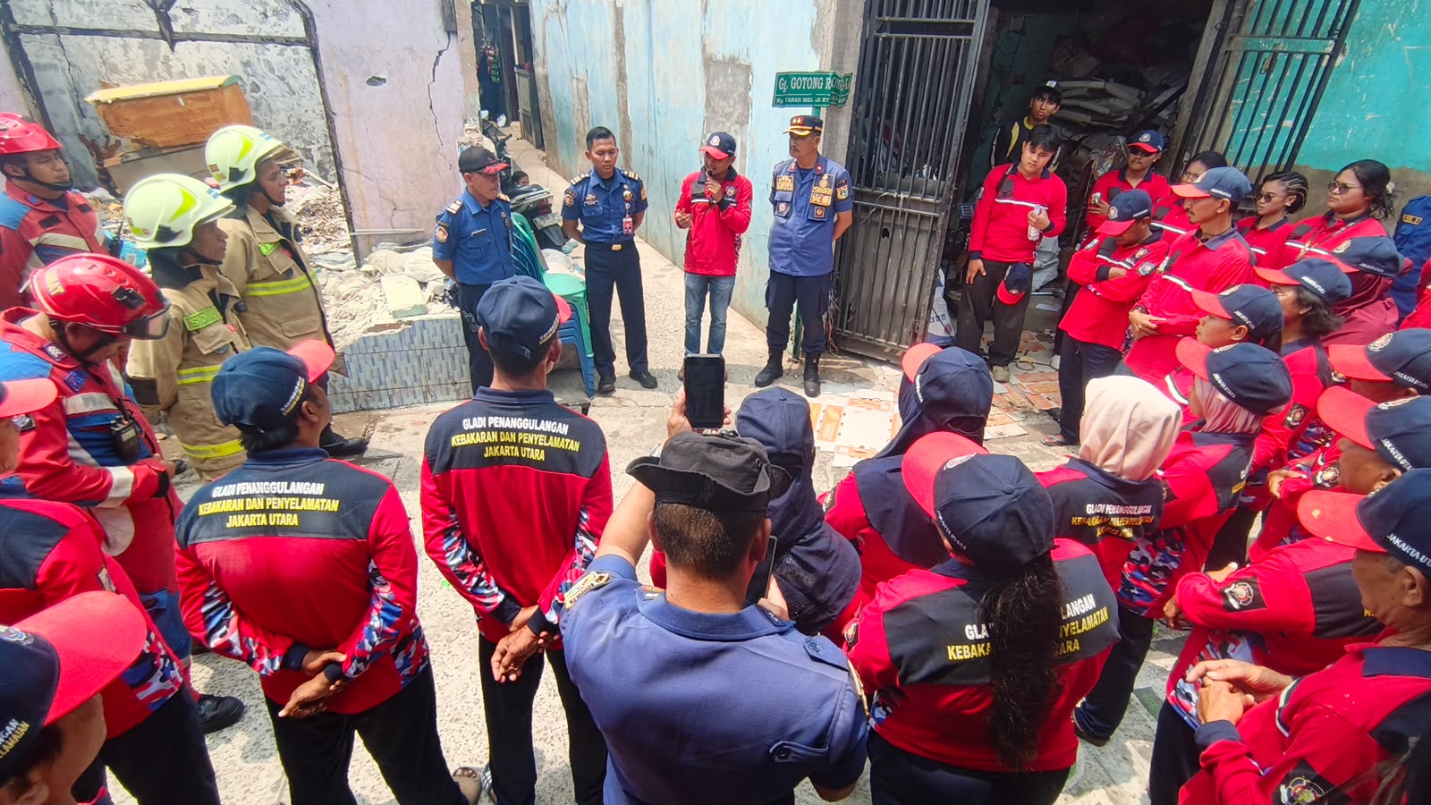 Gladi Rencana Operasi Penanggulangan Kebakaran dan Penyelamatan di lingkungan RW 09, Kelurahan Rawa Badak Selatan 4