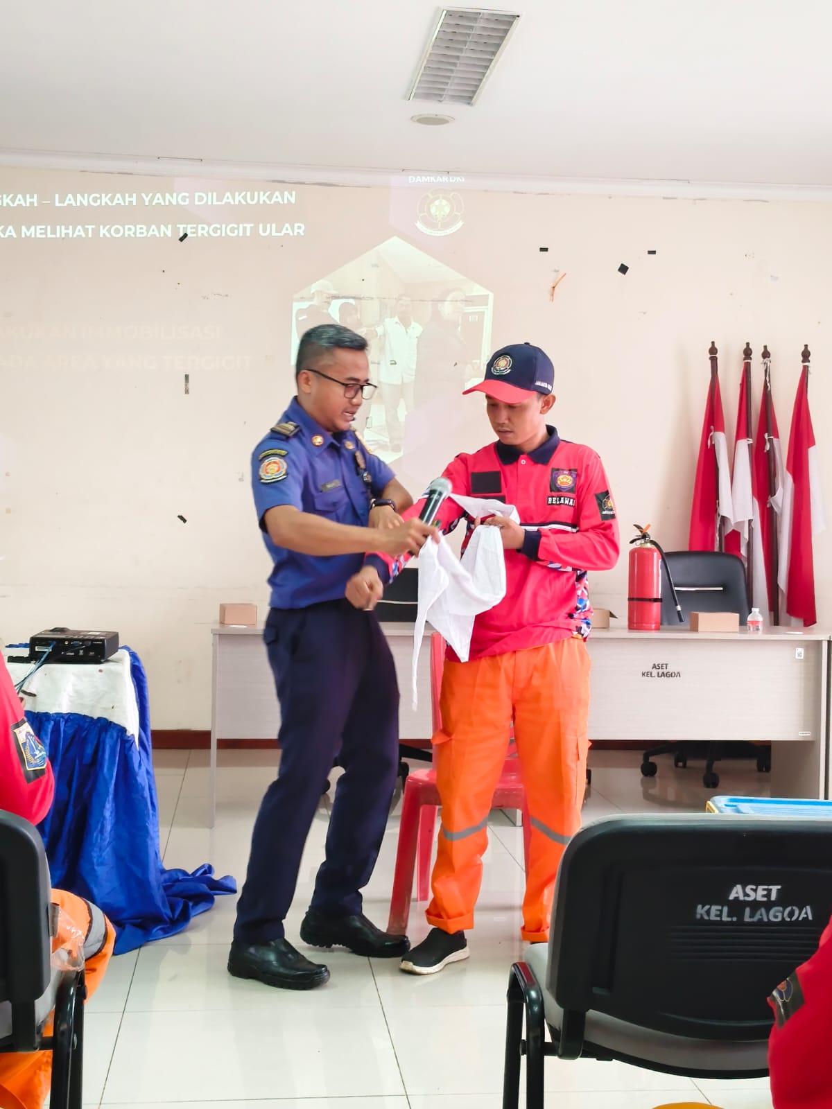 Pembinaan REDKAR Kelurahan Lagoa 3