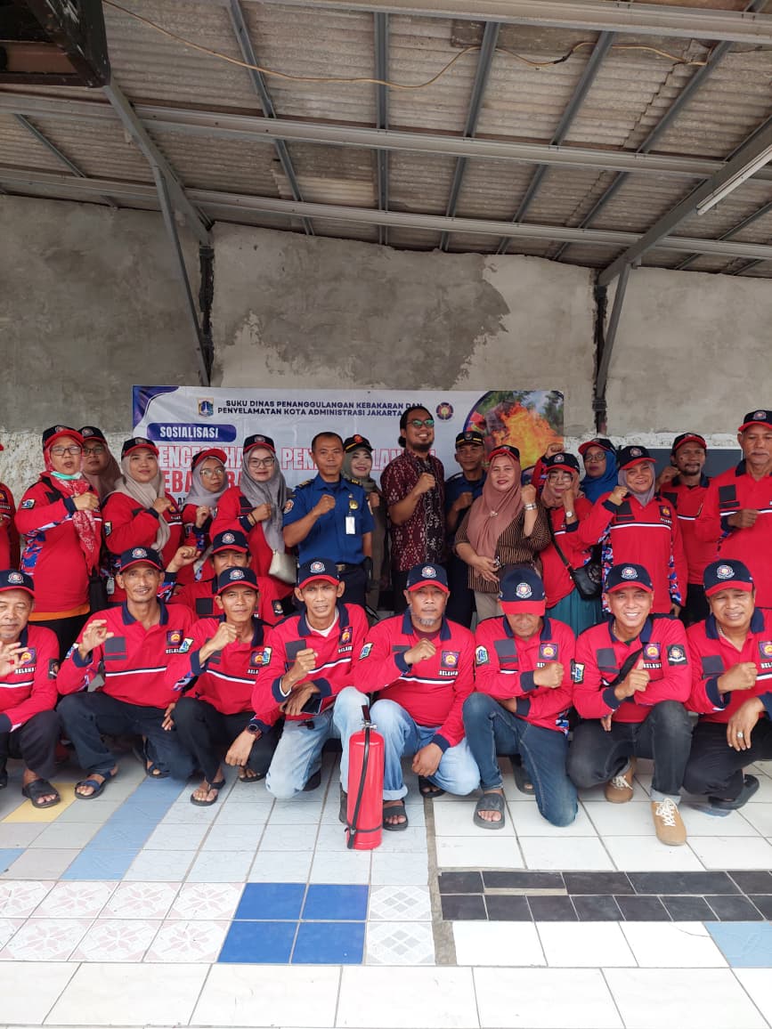 Sosialisasi Pencegahan dan Penanggulangan Kebakaran di RW 03 Kel. Semper Timur 6