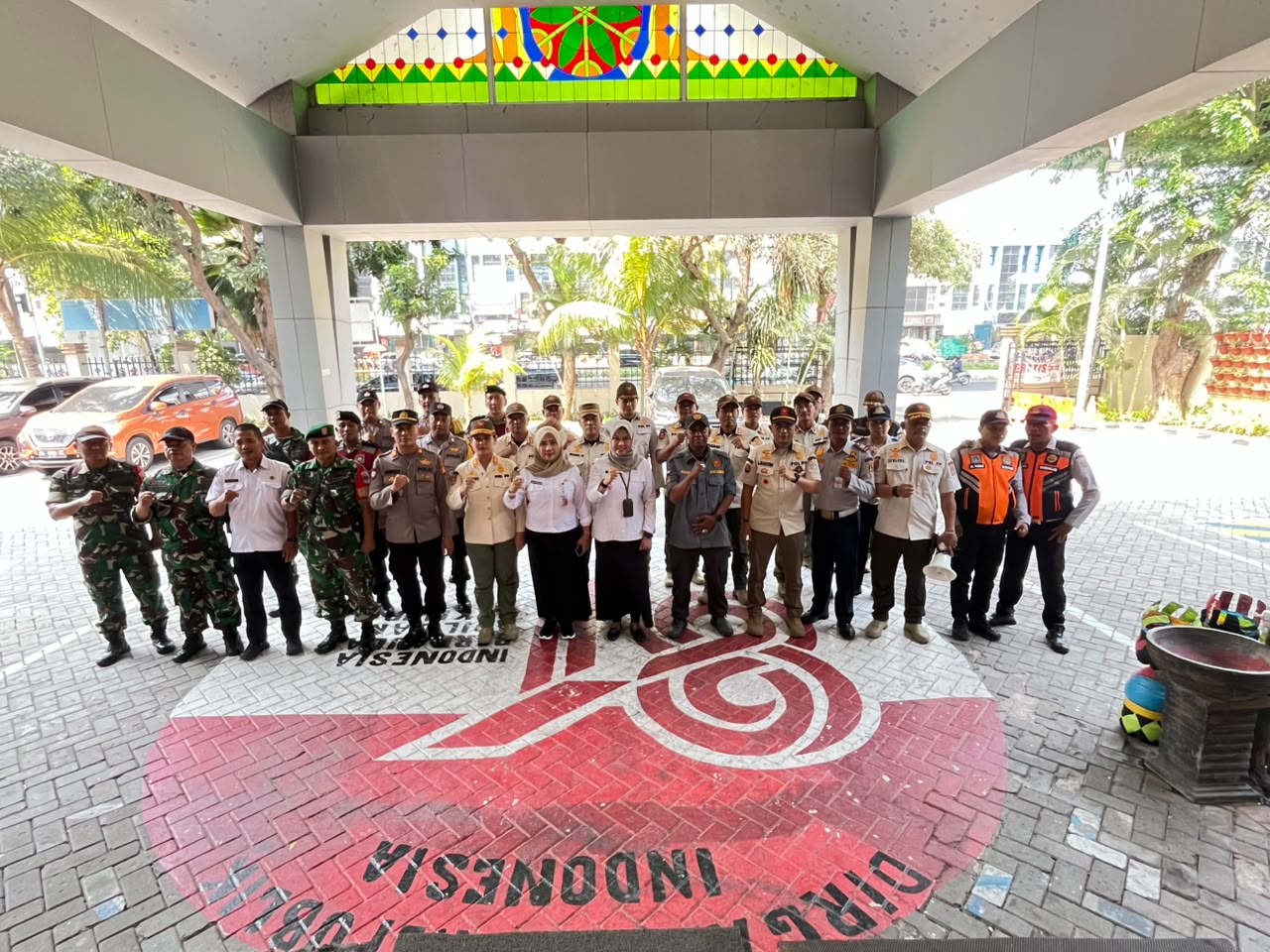 "Penertiban Pedagang Kaki Lima di sekitar Masjid Al Musyawarah" 4