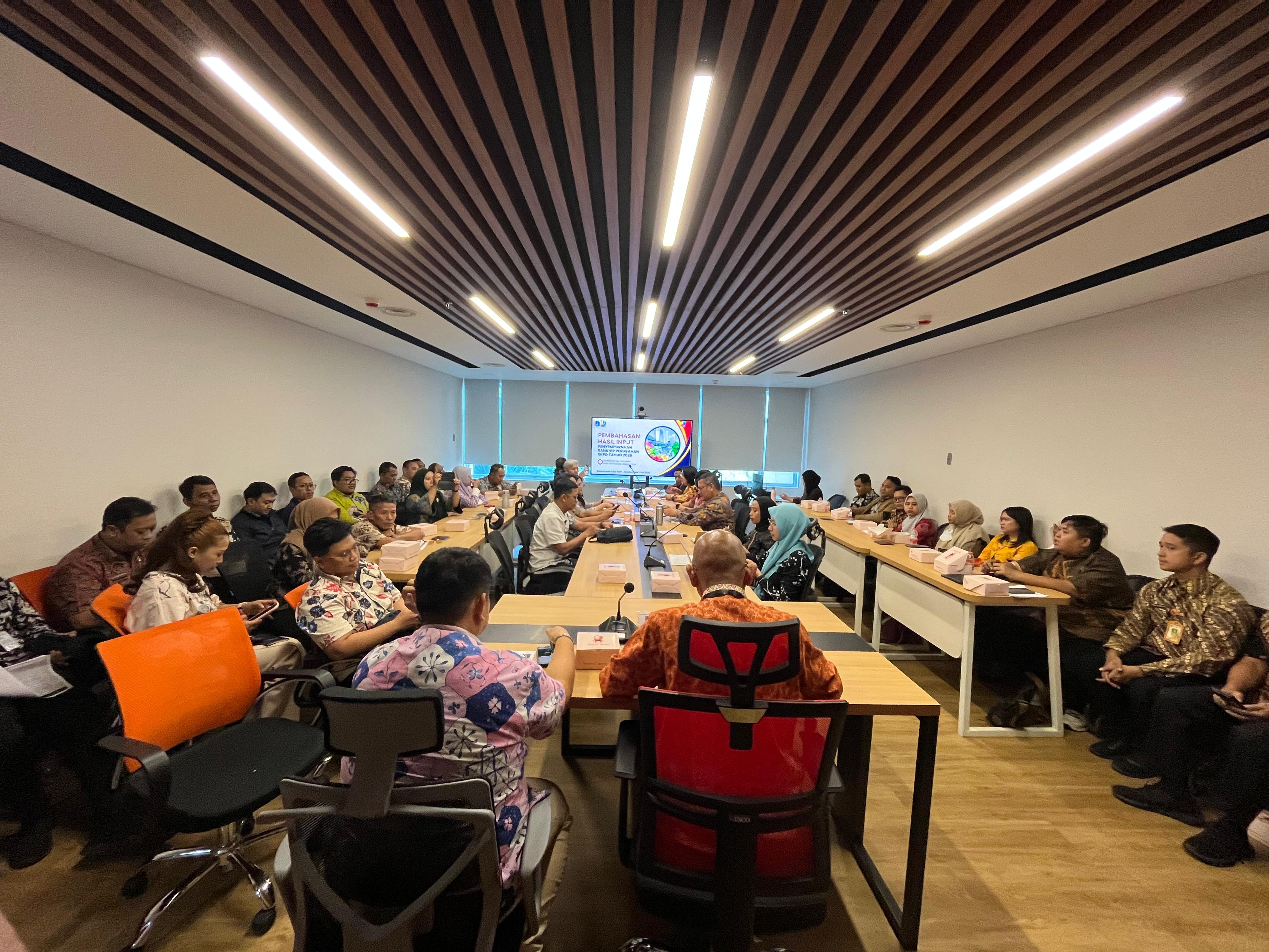 Rapat Pembahasan Hasil Input Penyempurnaan Rankhir Perubahan RKPD Tahun 2026 Kecamatan dan Kelurahan 6
