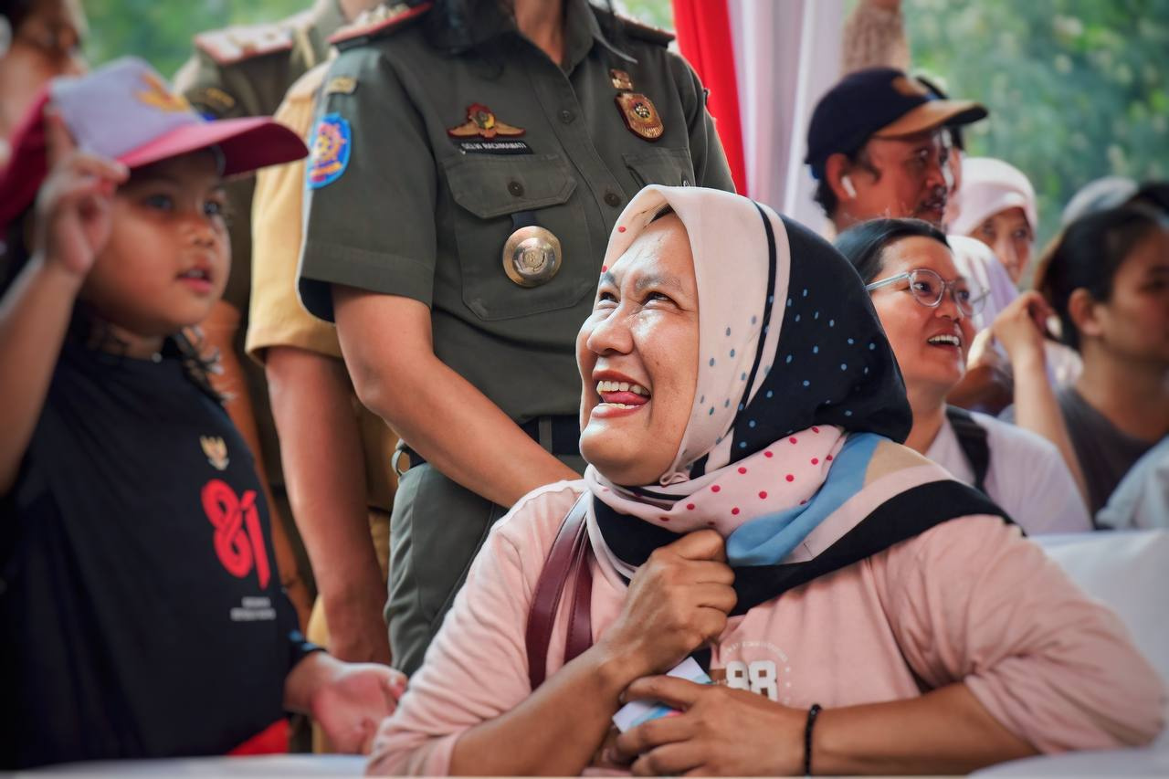 Kehangatan dalam Tawa, Menteri Sosial Hadir di Tengah Warga Pejagalan 3