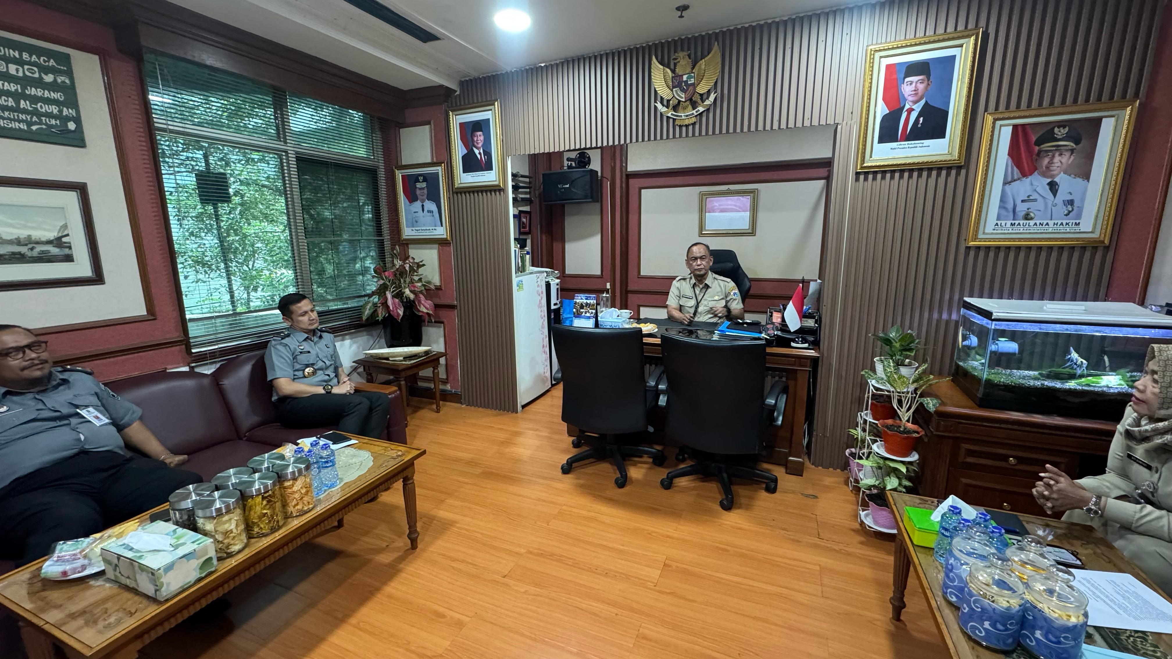 KUNJUNGAN KERJA KEPALA DIVISI PERATURAN PERUNDANG-UNDANGAN DAN PEMBINAAN HUKUM KANTOR WILAYAH KEMENTERIAN HUKUM DAERAH KHUSUS JAKARTA 2