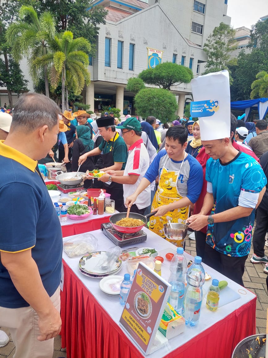 Partisipasi Bagian Keuangan Lomba Masak Mie Goreng Pada Senam Primadona Jumat 21 Februari 2025 1
