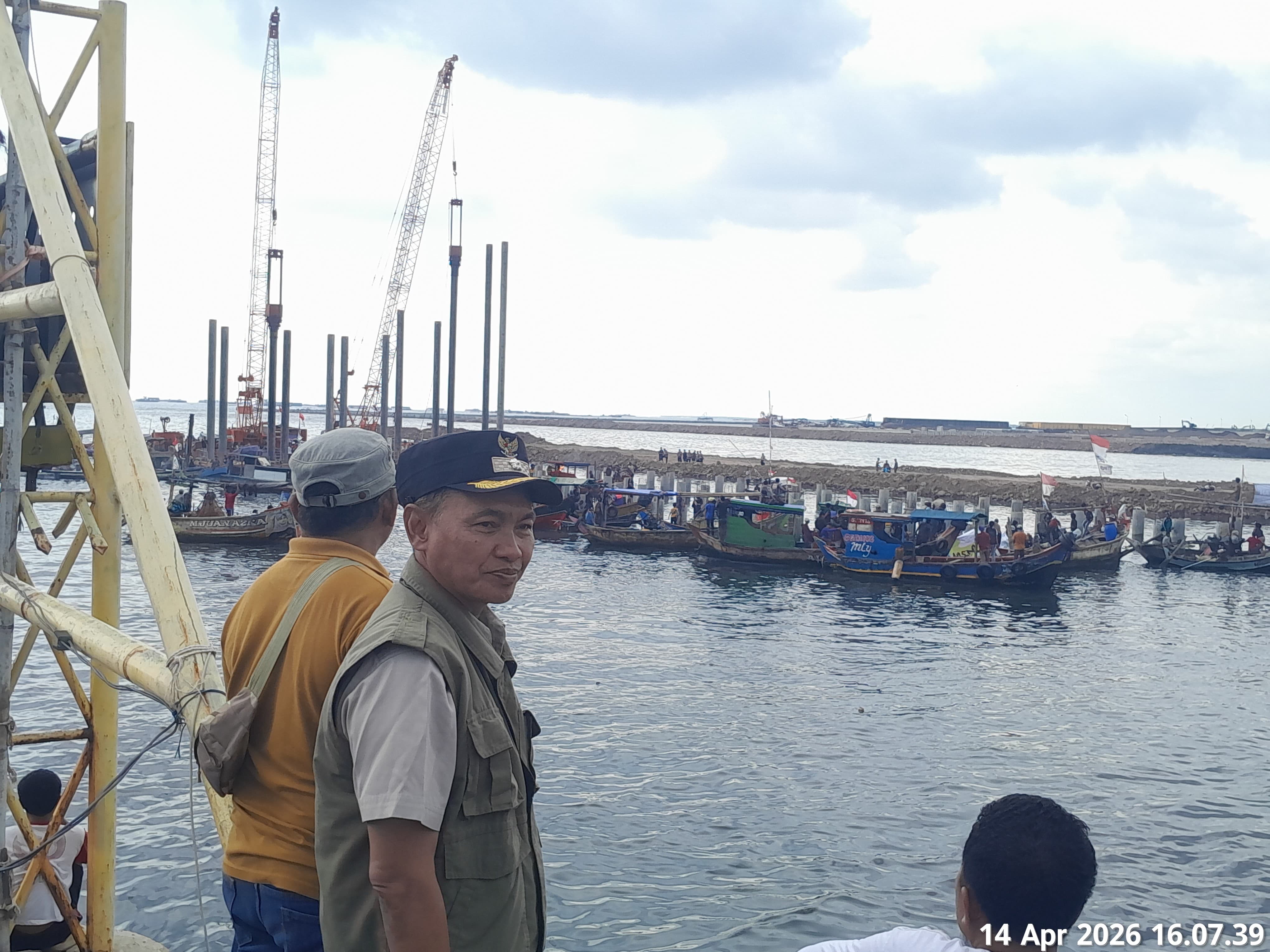 KAMPUNG NELAYAN CILINCING DAN MASYARAKAT PESISIR TAKKAN TERUSIR 5