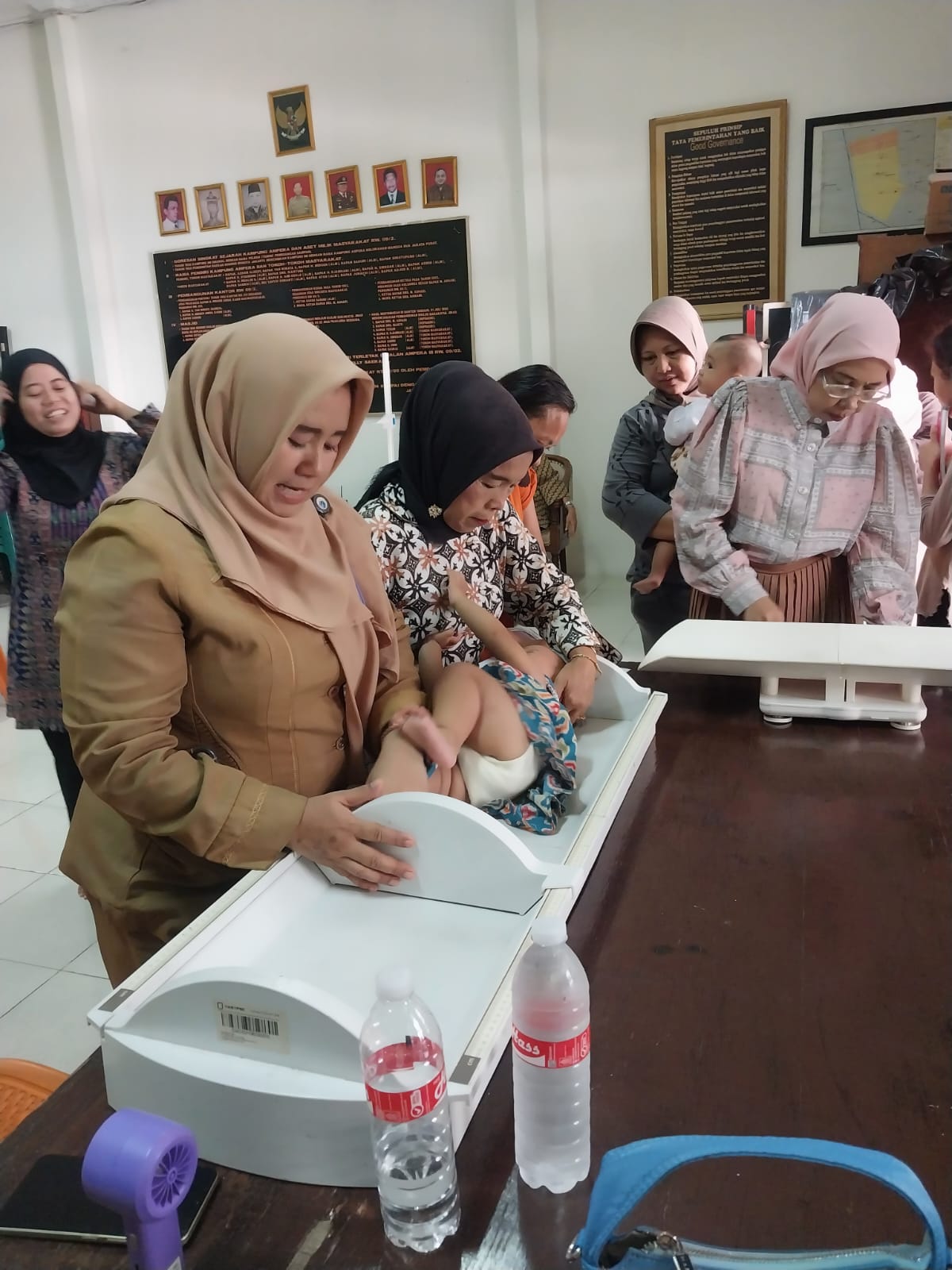 Kegiatan Posyandu Balita Di RW 09 Kelurahan Pademangan Barat. 4