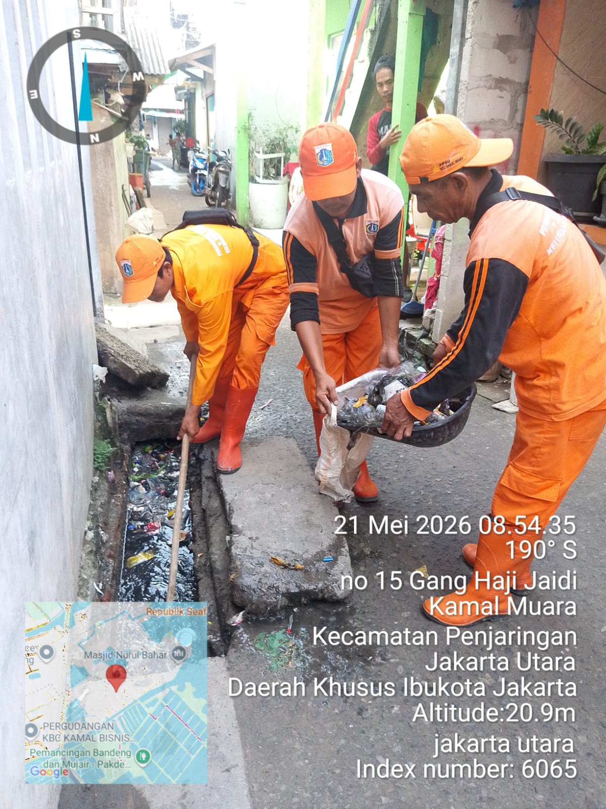 PPSU Kamal Muara Bergerak Cepat, Pembersihan Saluran Air di RW 01 Perkuat Upaya Cegah Genangan 4