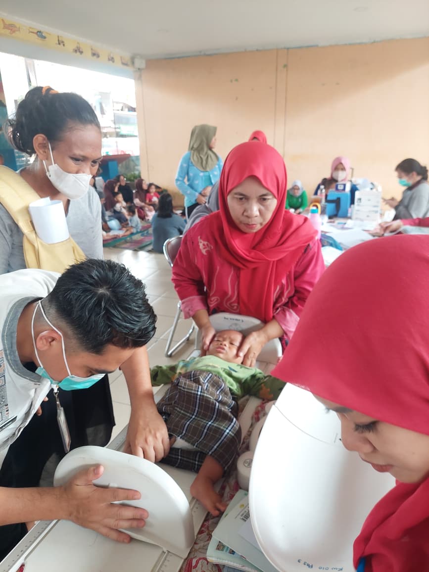 Posyandu Lansia dan Balita RW 010 Pademangan Timur Berjalan Lancar 7