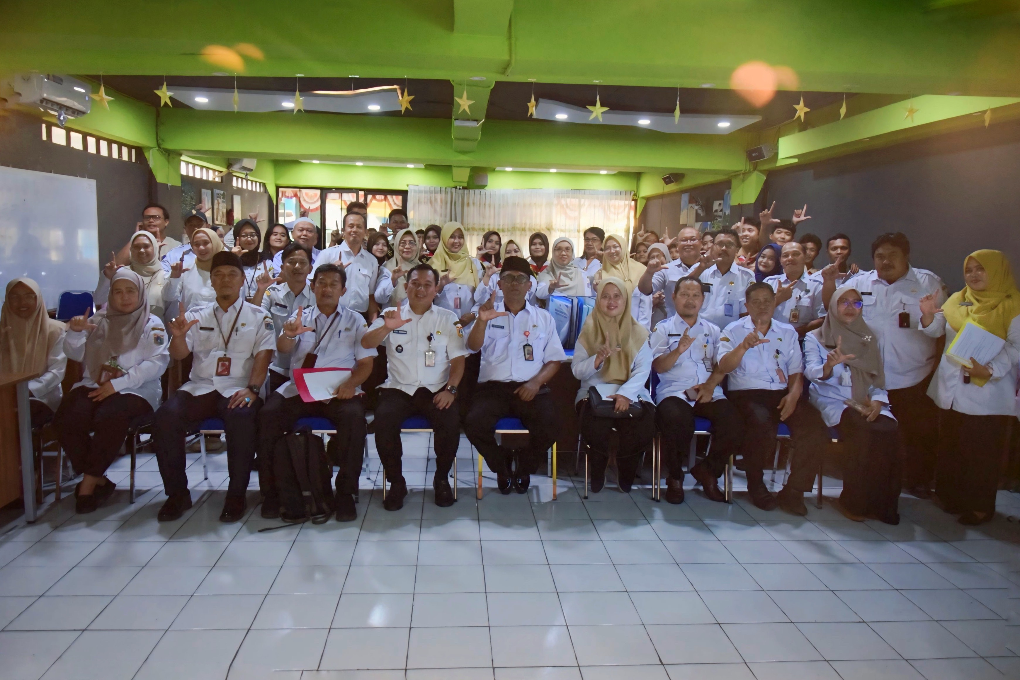 Pendampingan Penilaian Sekolah Adiwiyata di Wilayah Kelurahan Pejagalan 3