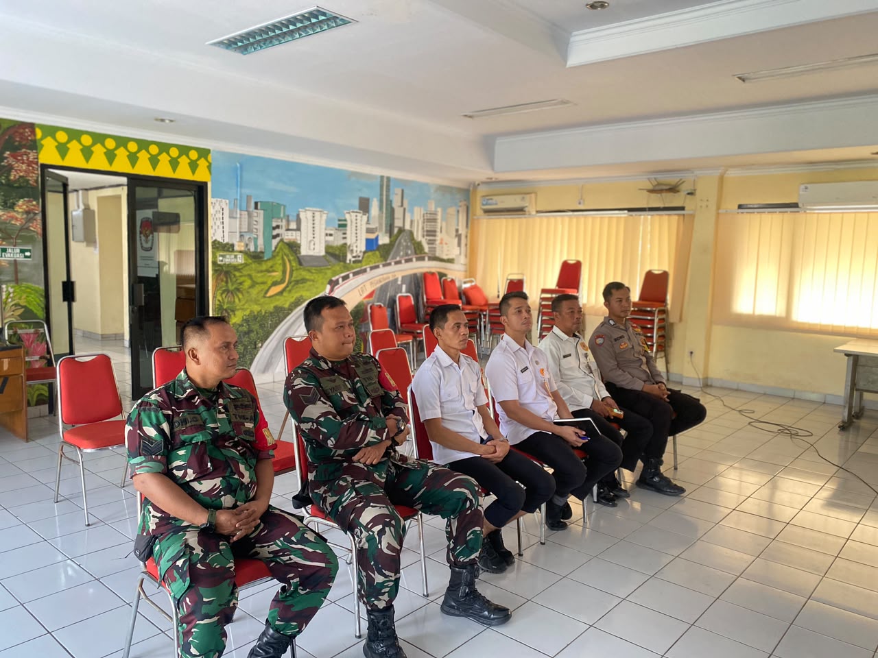 Rapat Koordinasi Wilayah Kota Administrasi Jakarta Utara Bersama Forkopimko Bahas Satkamling dan Mitigasi Gangguan Tatibum 3
