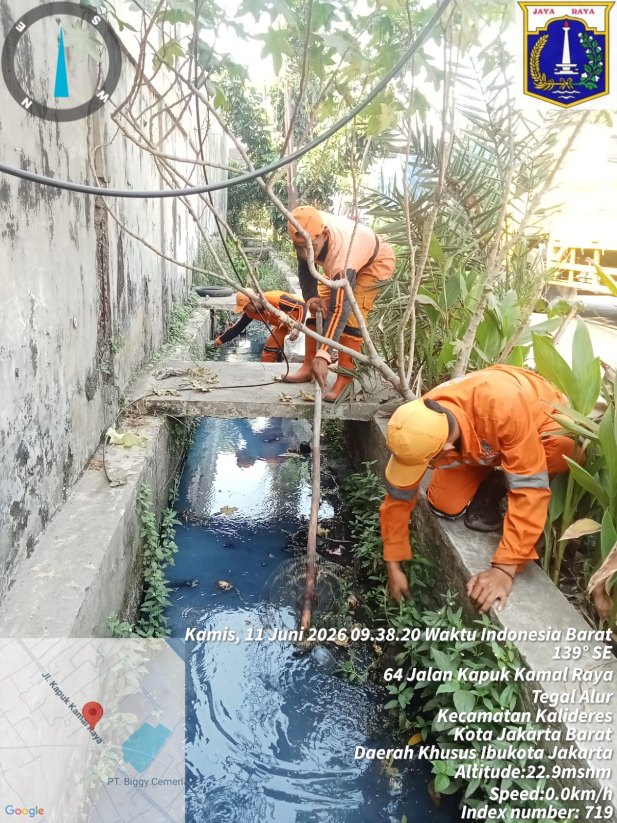 PPSU Zona 4 Kamal Muara Tunjukkan Dedikasi Ganda: Jaga Kebersihan Wilayah dan Tingkatkan Kesehatan Personel 4