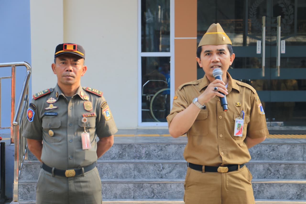Awali Pekan dengan Kedisiplinan: Apel Pagi Aparatur Kelurahan Sunter Jaya 6