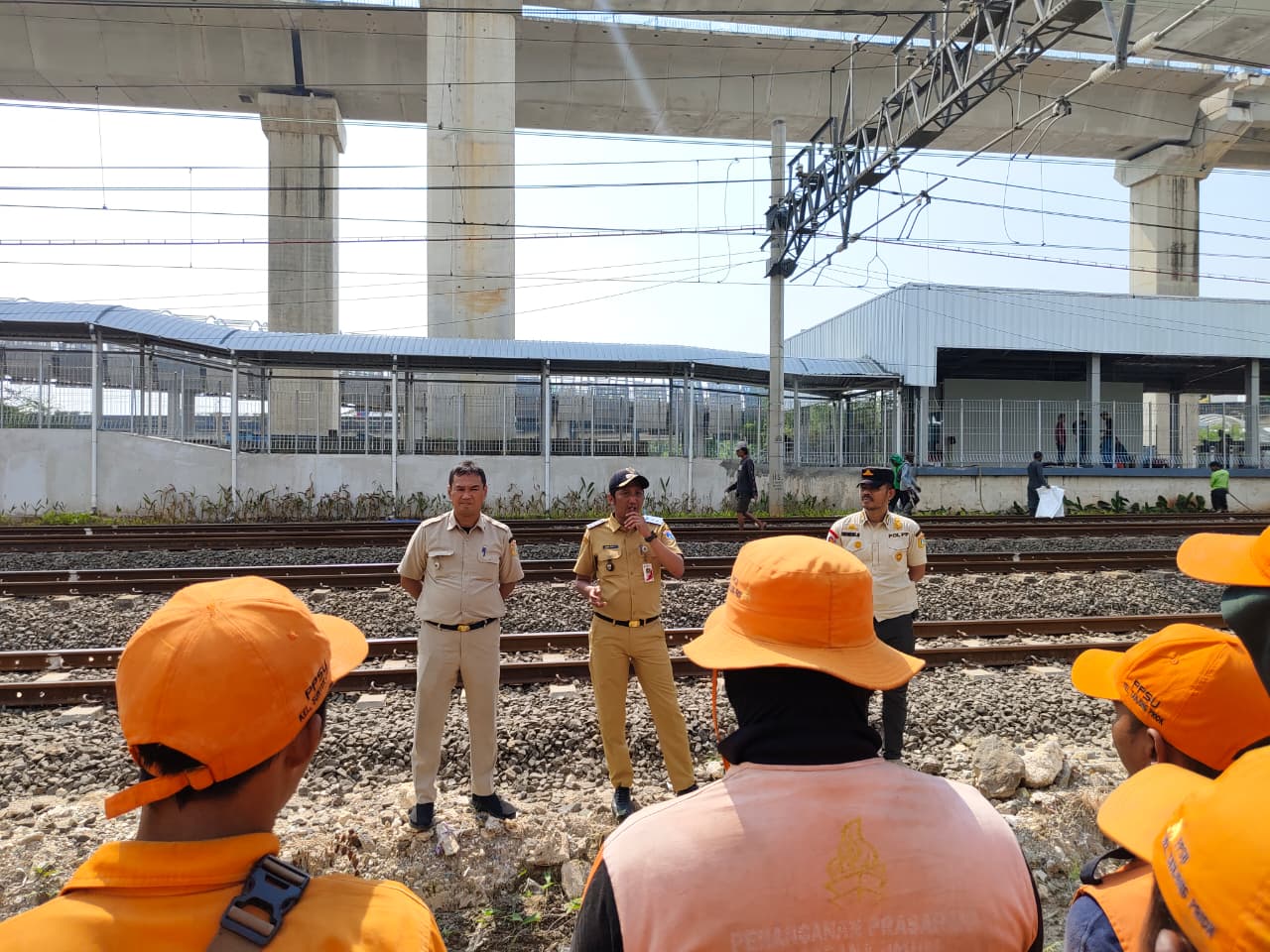 Pemkot Jakarta Utara Perkuat Penataan Kawasan JIS melalui Aksi Bersih Lingkungan dan Monitoring Wilayah 10