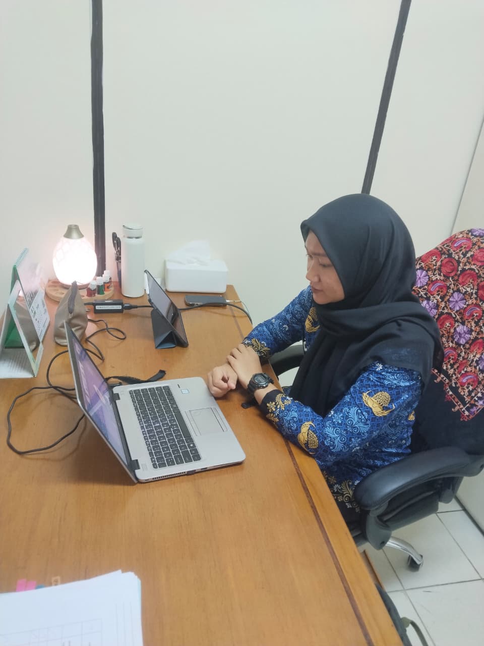 Sekretaris Kelurahan Pademangan Barat Ikuti Zoom Meeting Peningkatan Wawasan Satuan Tugas Kawasan Tanpa Rokok 2