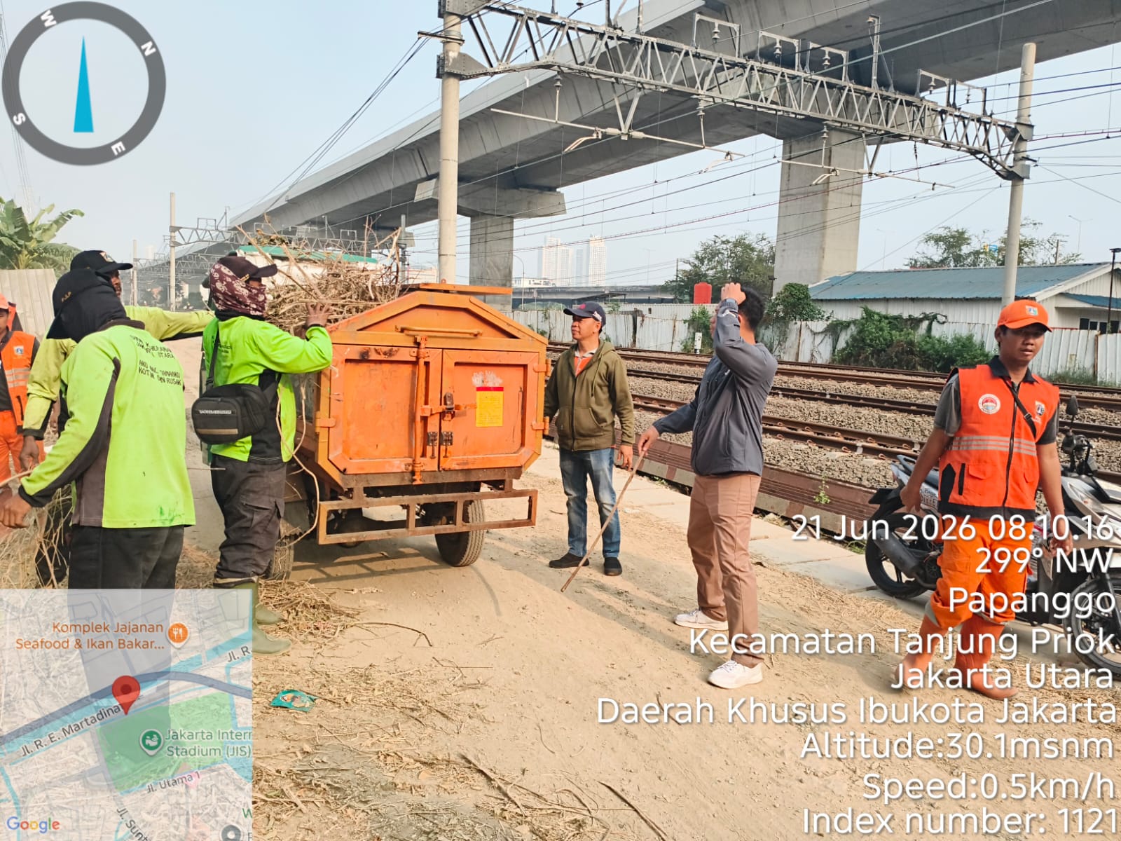 Kerja Bakti di Kawasan Utara JIS Dukung Persiapan Peresmian Stasiun JIS 5