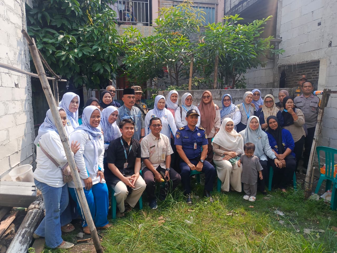 Gerakan PSN di RT 05 RW 01 Kamal Muara Perkuat Upaya Pencegahan DBD Melalui Kolaborasi dan Edukasi Warga 4