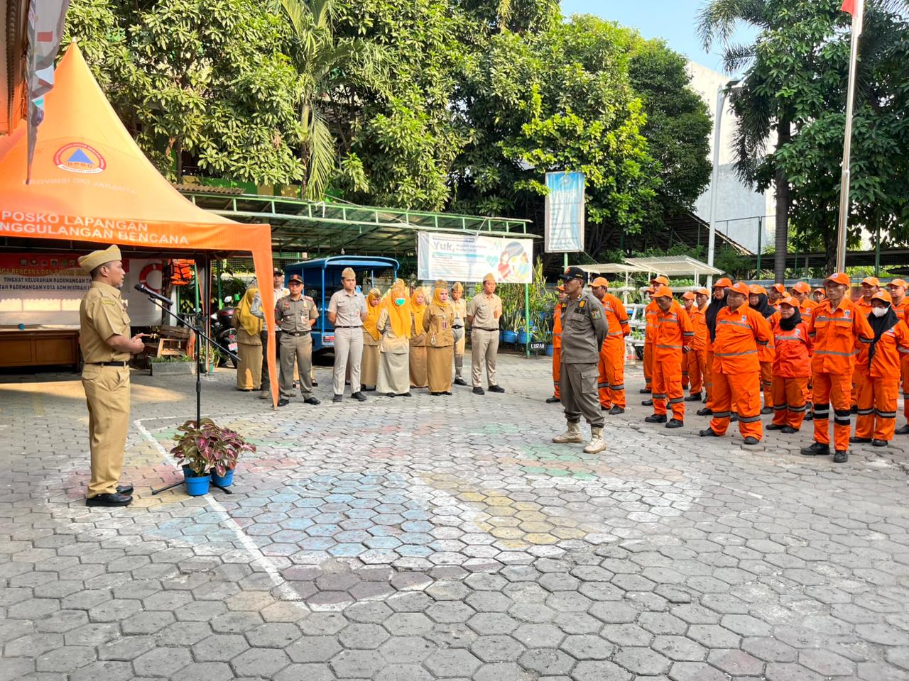 Apel Pagi Senin, 29 Juni 2026, di Halaman Kantor Kelurahan Pademangan Timur, diikuti oleh ASN, PTSP, Pusdatin, PJLP RPTRA, dan PPSU 5