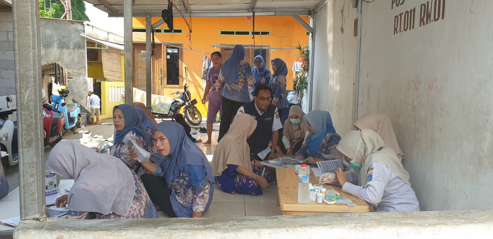 Perkuat Budaya Hidup Sehat, Monitoring Posbindu Blue Sky di RT 011 RW 01 Kamal Muara Tingkatkan Kesadaran Deteksi Dini Penyakit Tidak Menular 4