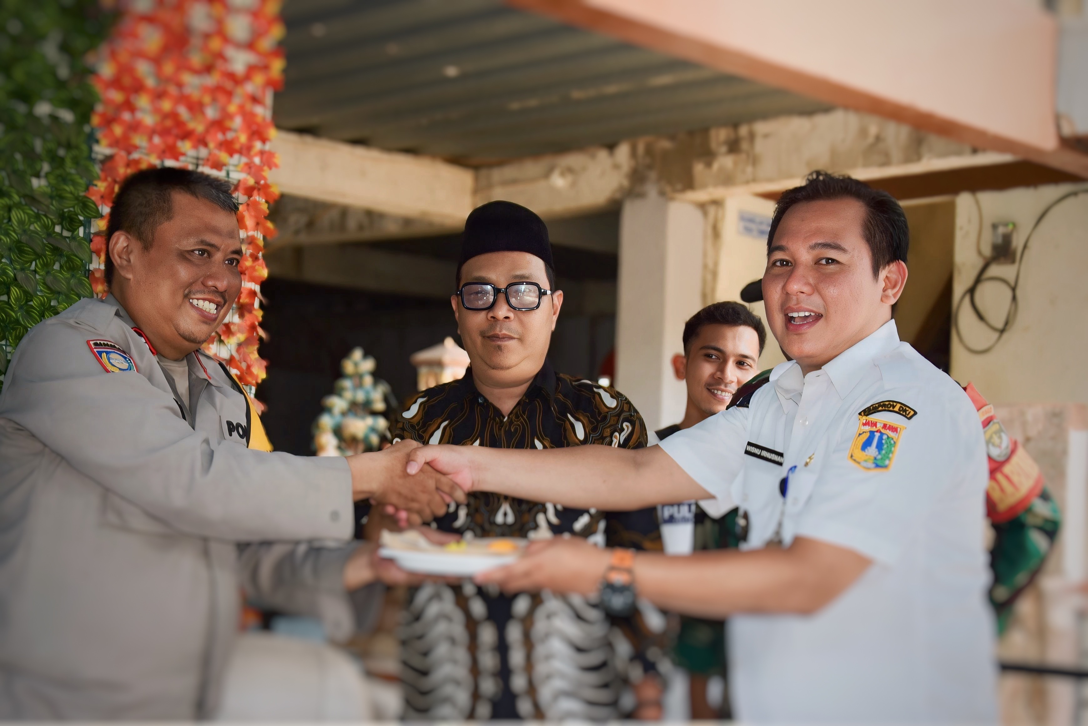 Semarak HUT Bhayangkara ke-80, Kelurahan Pejagalan Hadiri Perayaan Bersama Warga di Pos RW 012 3