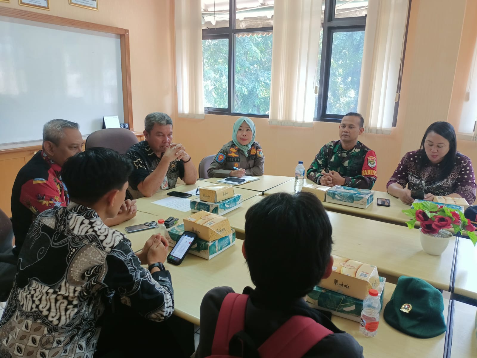 Kecamatan Pademangan Gelar Rakor Penertiban PKL dan Pendataan Rumah Kost untuk Wujudkan Ketertiban Umum 3