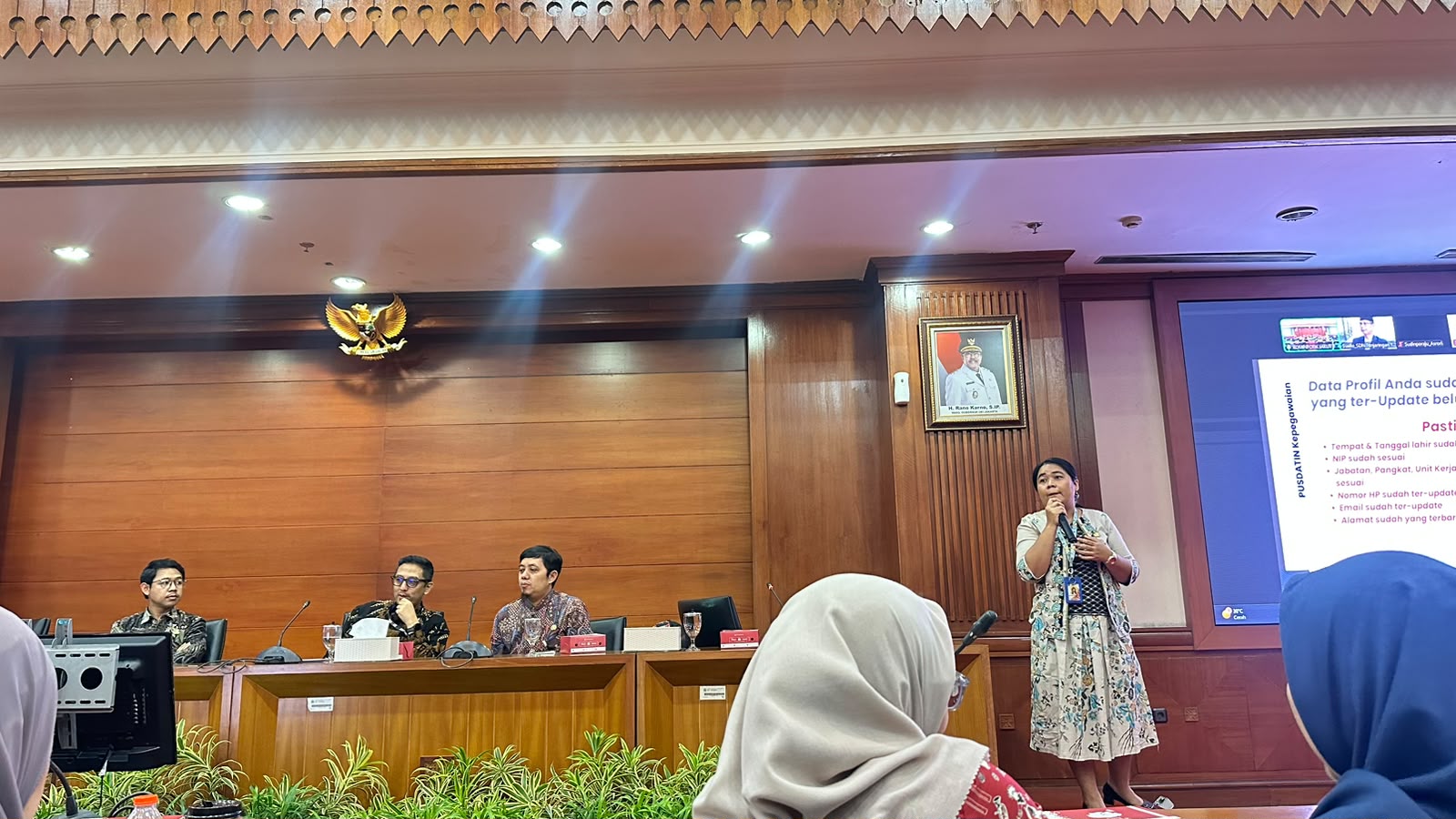 Sekretaris Kelurahan Pademangan Barat Hadiri Sosialisasi Peningkatan Pemahaman Peraturan Kepegawaian ASN 2