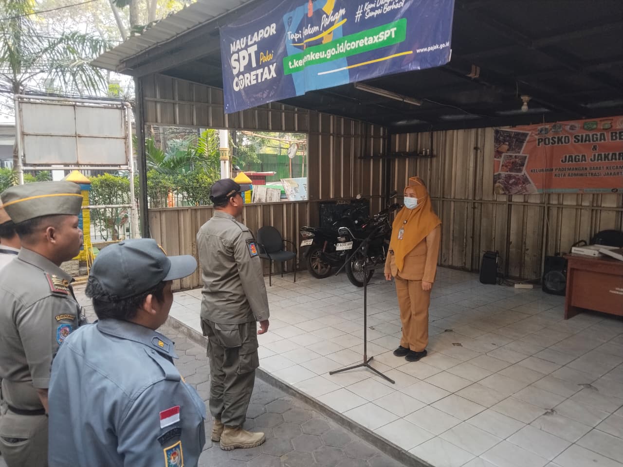 Kegiatan Apel Pagi ASN Kelurahan Pademangan Barat 3