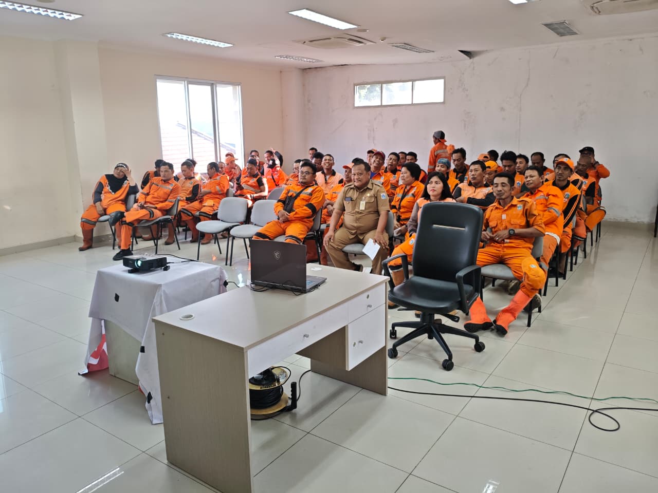 PPSU Kelurahan Lagoa Ikuti Zoom Meeting Arahan Sekretaris Kota Administrasi Jakarta Utara dan Pengenalan Universitas 17 Agustus (UNTAG) 5