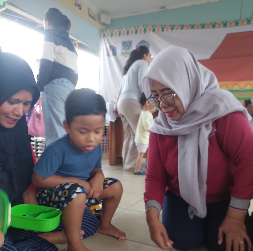 Pendistribusian Makan Bergizi Gratis (MBG) B3: Wujud Nyata Komitmen Meningkatkan Gizi Masyarakat dan Mewujudkan Generasi Indonesia yang Sehat, Cerdas, dan Berkualitas 7