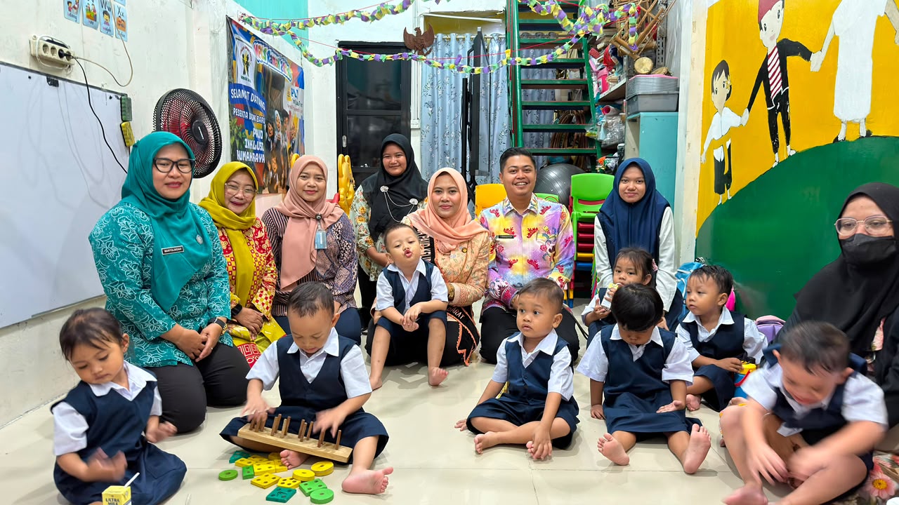 Peringati Hari Anak Nasional 2026, Bunda PAUD Kelurahan Pademangan Barat Kunjungi PAUD Inklusi Rumah Raya 2