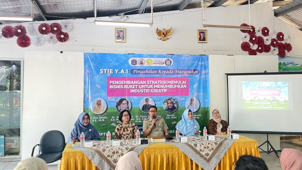 Pelatihan Pembuatan Buket Kreatif Dorong Tumbuhnya Industri Kreatif di Kelurahan Pademangan Barat 7