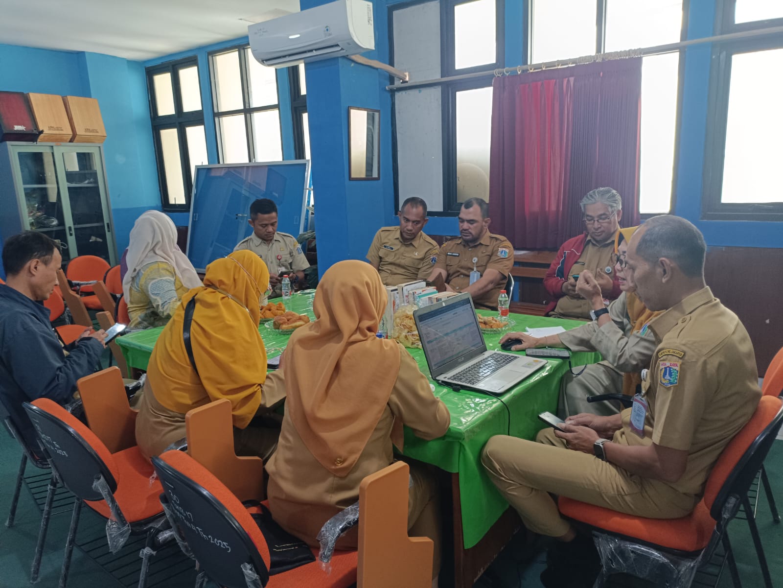 Perkuat Sinergi Wujudkan Pendidikan Inklusif, Kecamatan Penjaringan Gelar Rapat Koordinasi Penanganan Anak Tidak Sekolah 3