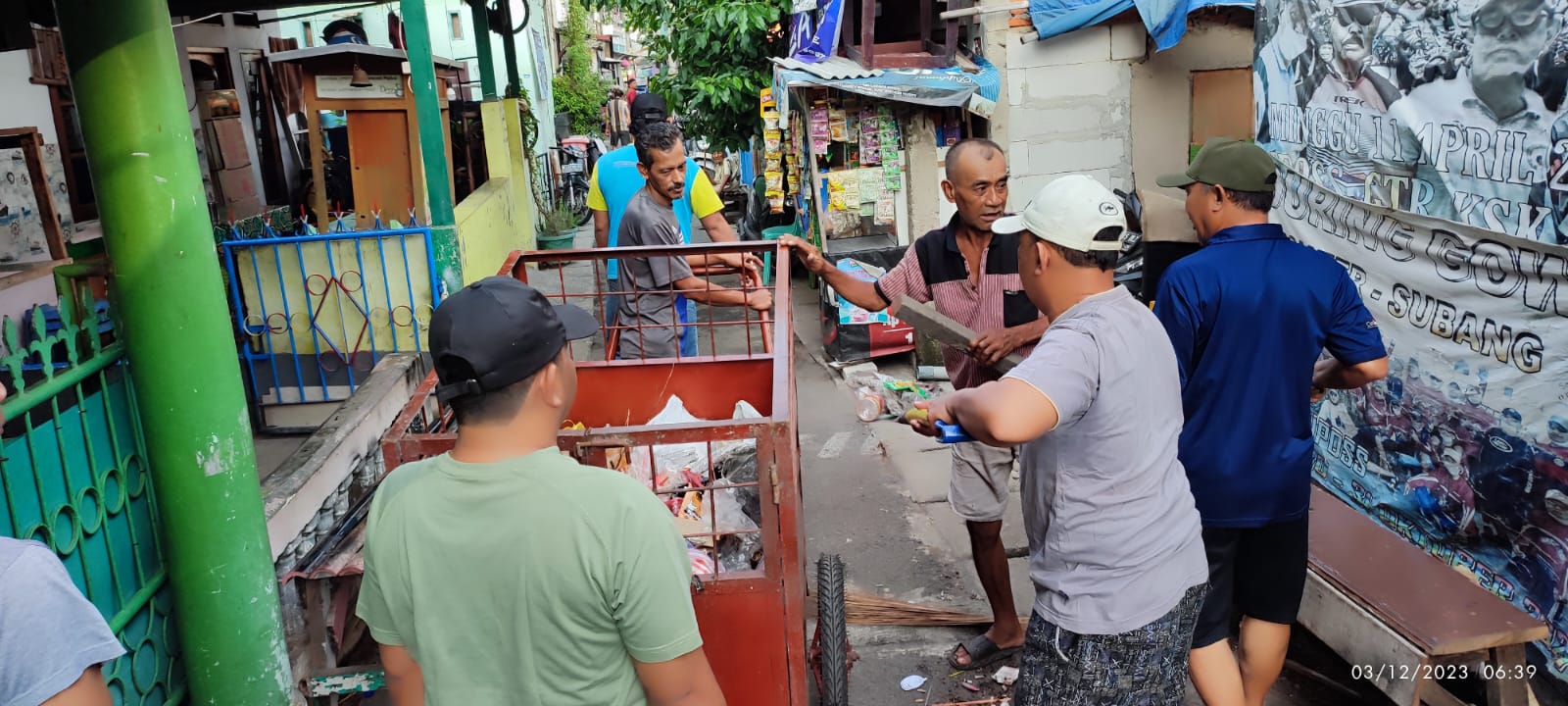 Giat kerja Bakti RW. 01 Kelurahan Tugu Selatan 1