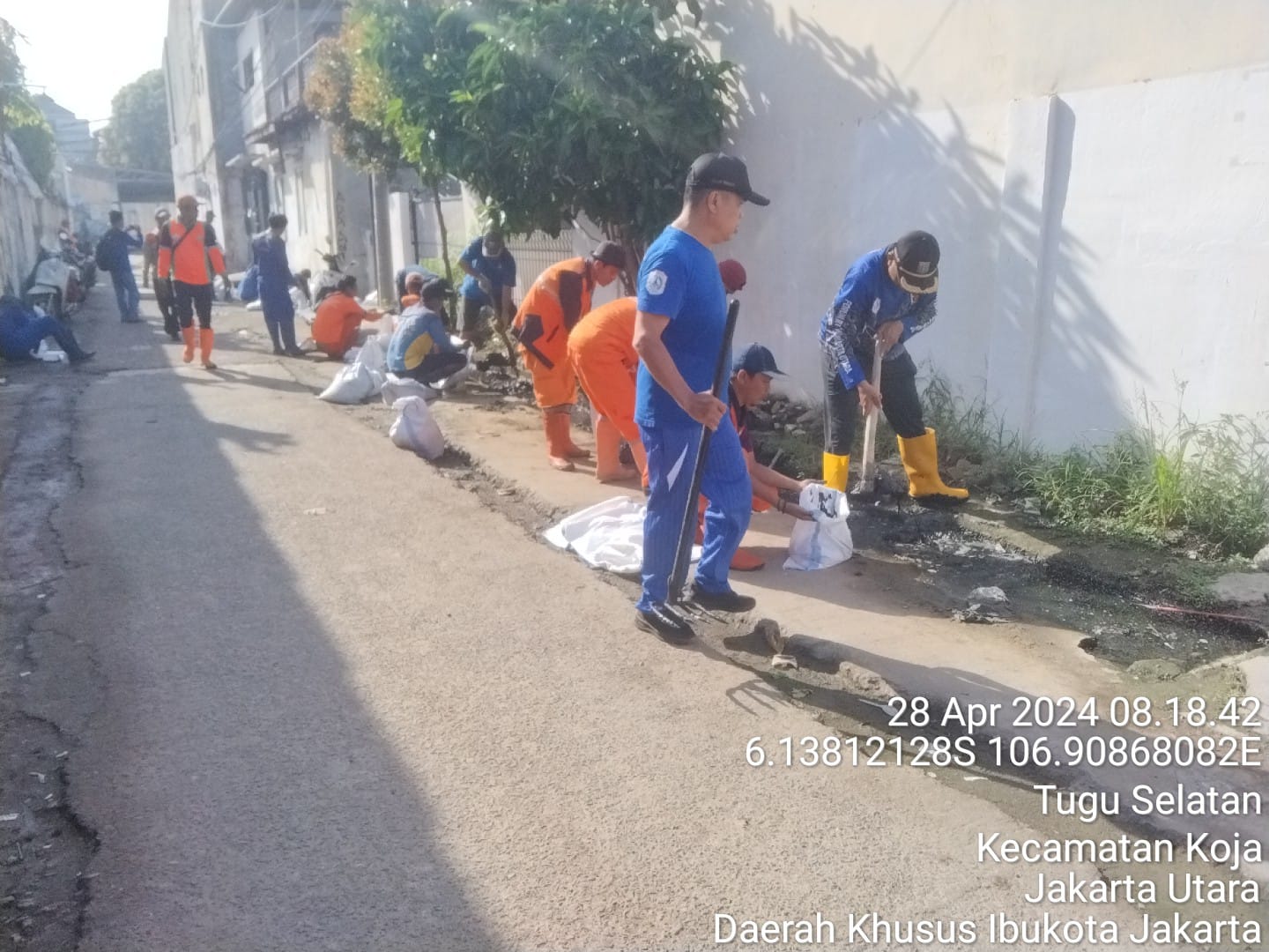 Giat Kerja Bakti di Wilayah RW. 07 Kelurahan Tugu Selatan 1