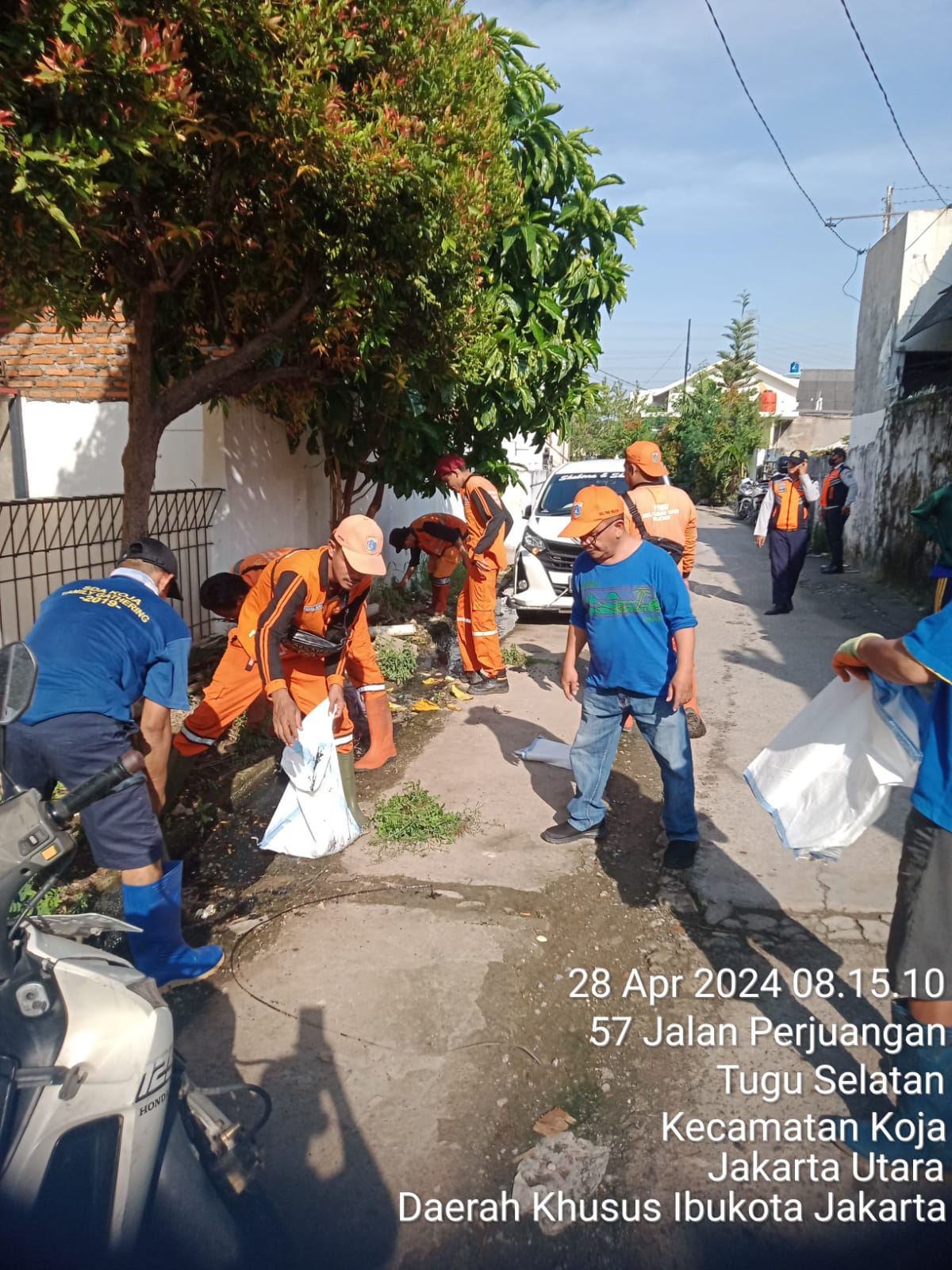 Giat Kerja Bakti di Wilayah RW. 07 Kelurahan Tugu Selatan 4