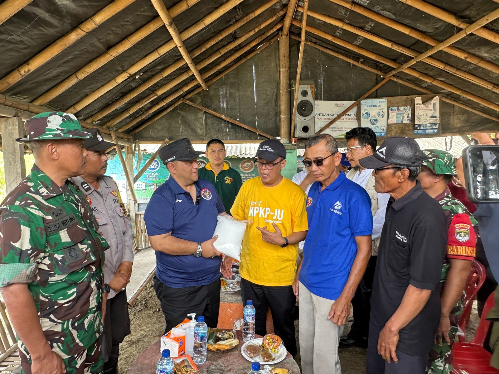 Monitoring Aduan Masyarakat di Kelurahan Rorotan 1