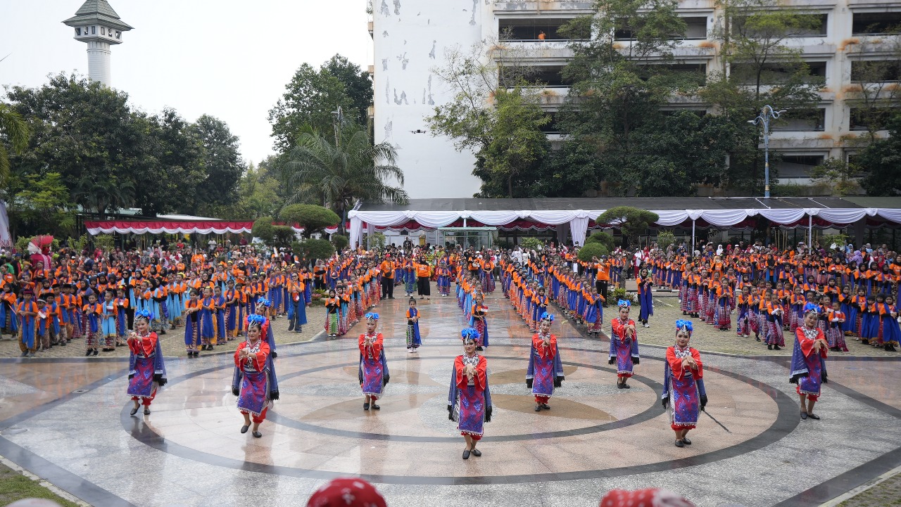 LAUNCHING TARI BURUNG RAJA UDANG 1