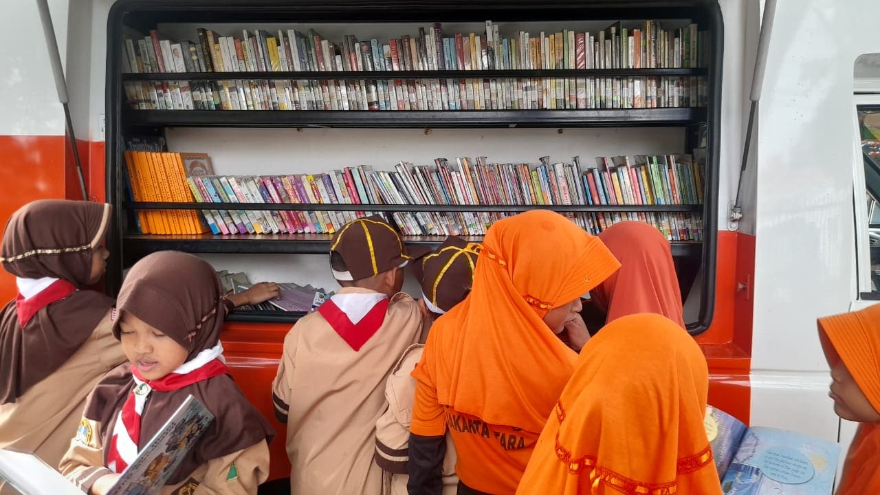 Perpustakaan Keliling 4