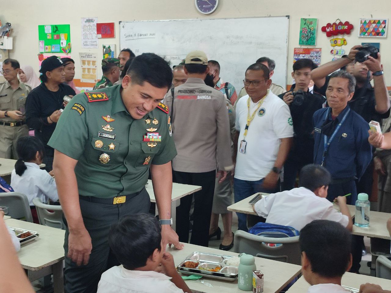 SDN 01 Kelurahan Warakas Jalankan Program Perdana Makan Bergizi Gratis (MBG) di Jakarta Utara I 4