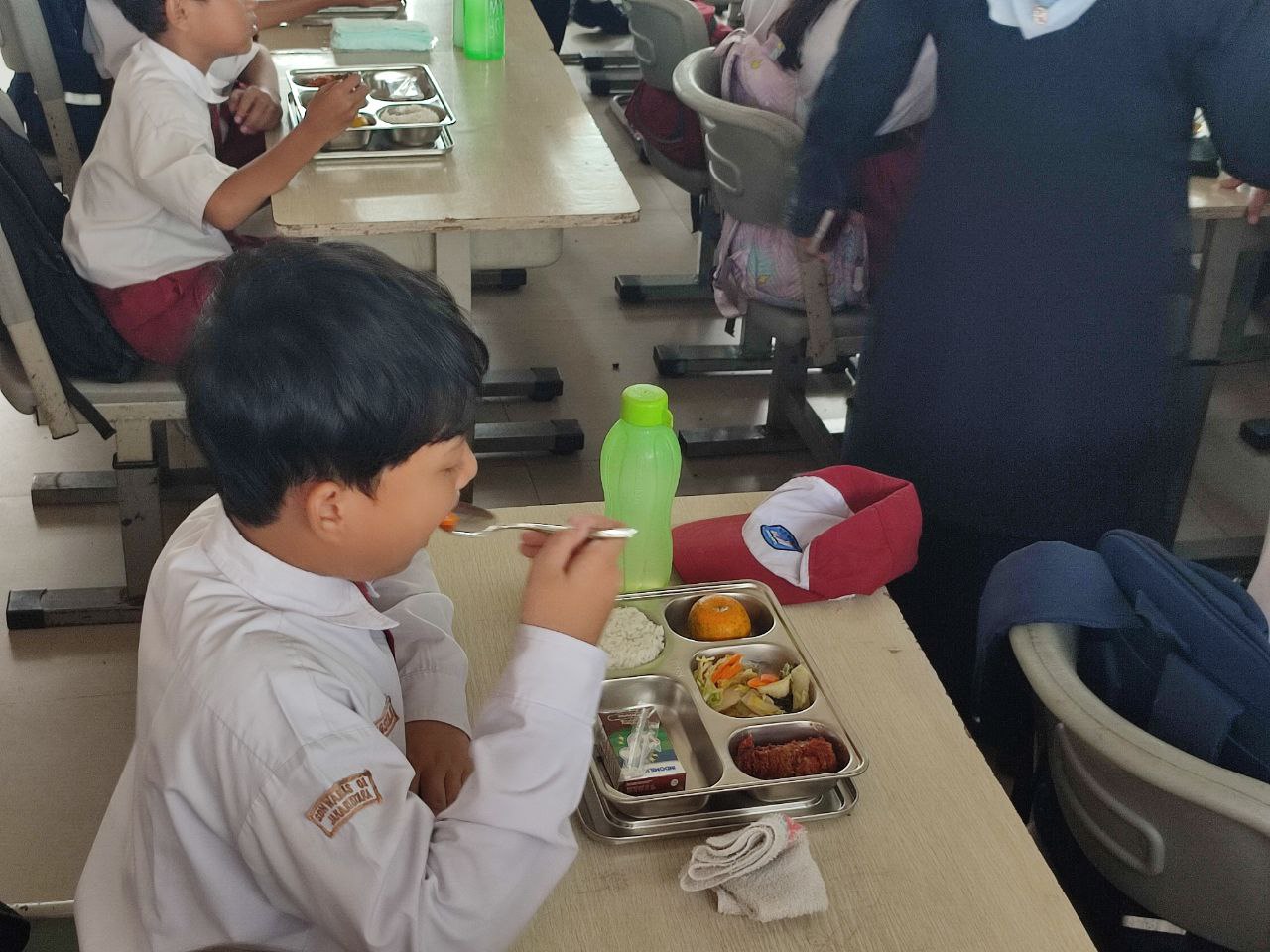 SDN 01 Kelurahan Warakas Jalankan Program Perdana Makan Bergizi Gratis (MBG) di Jakarta Utara I 1