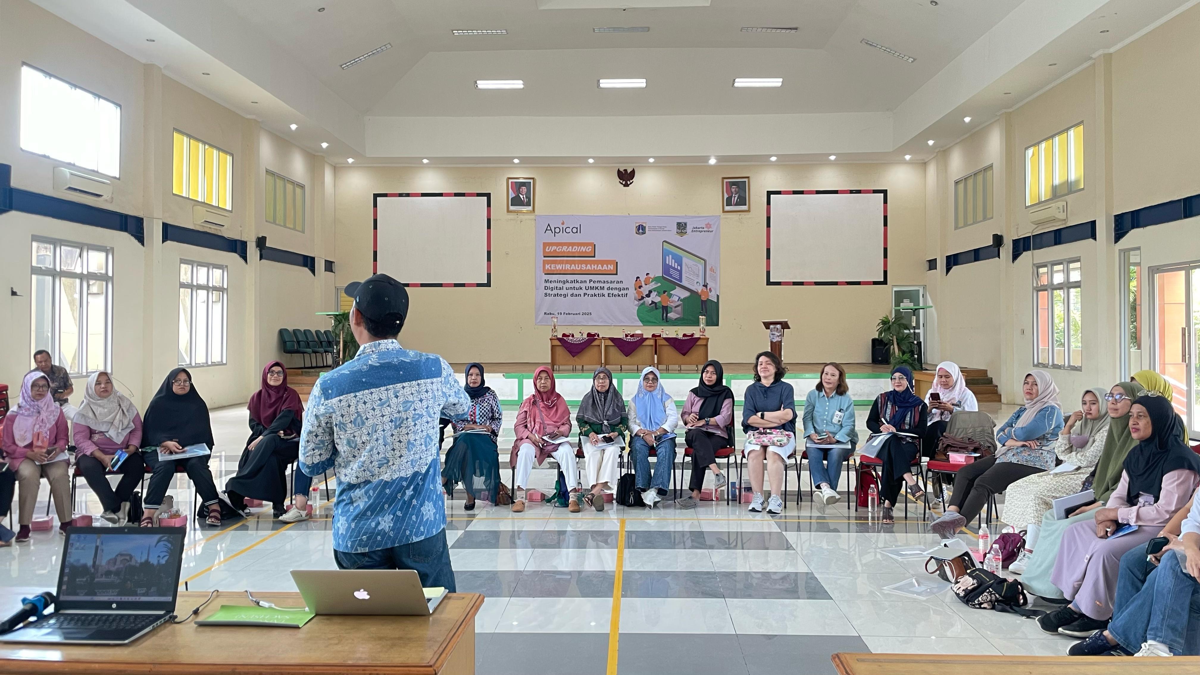 Kolaborasi Pelatihan Digital Marketing Binaan Jakpreneur Sudis TKTE Jakarta Utara bersama Apical 1