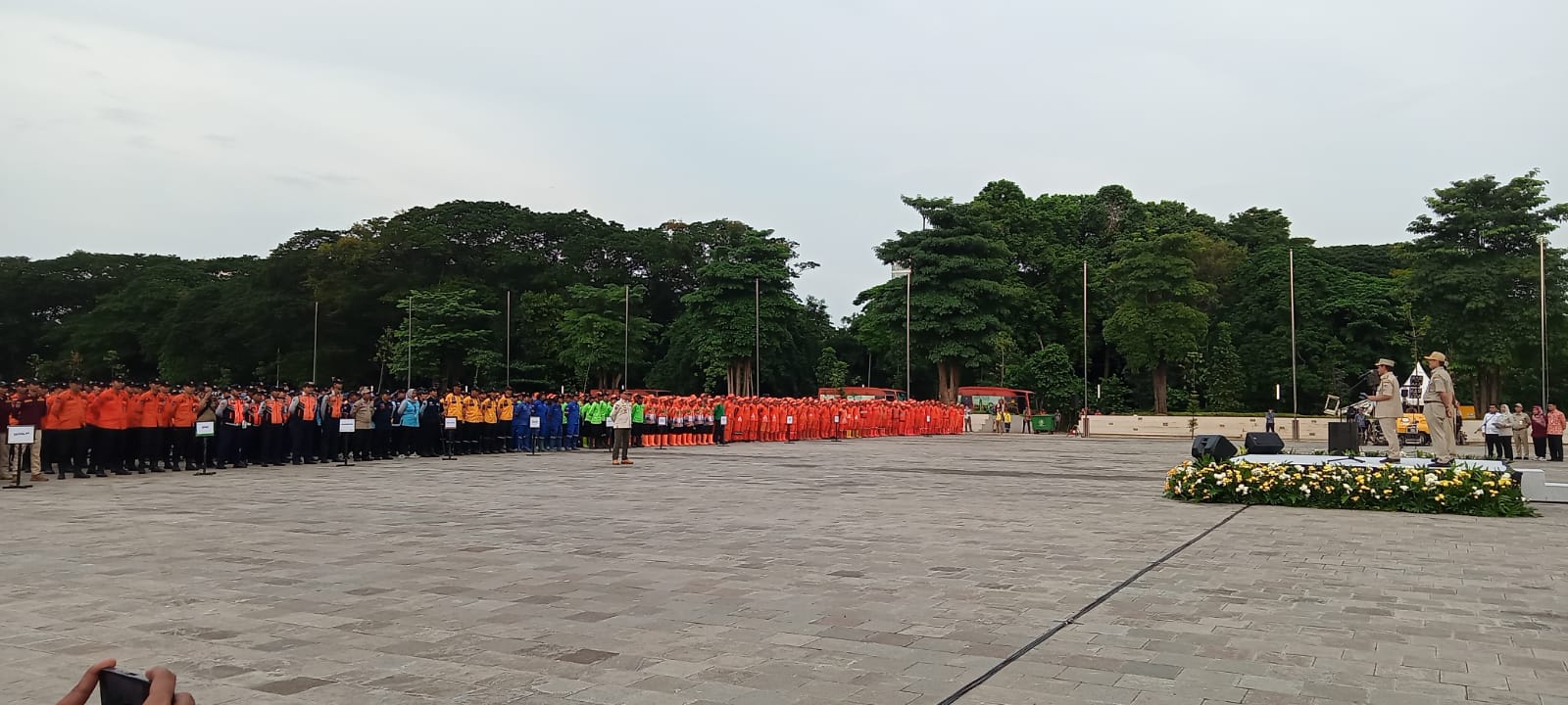 Pelayanan Daya Listrik dengan Genset pada Kegiatan Pelantikan Kepala Daerah Hasil Pilkada Serentak Tahun 2024, Penyambutan, Serah Terima Jabatan, dan Pidato Sambutan Gubernur dan Wakil Gubernur DKI Jakarta Masa Jabatan Tahun 2025-2030 8