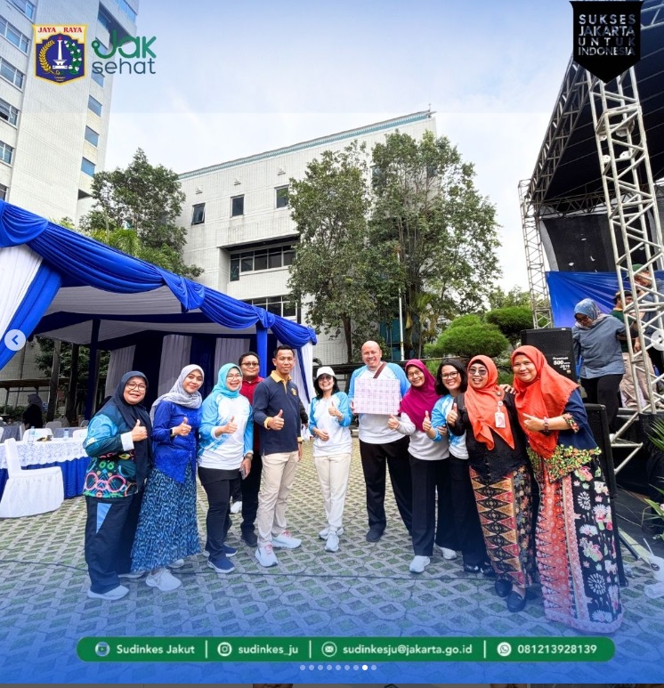 Acara lomba masak mie goreng Kepala UKPD/Camat/Lurah pria. walikota Jakarta Utara. 2