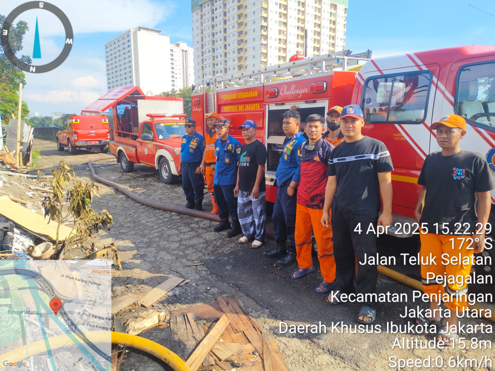Penanggulangan Kebakaran Pada Tumpukan Sampah. 5