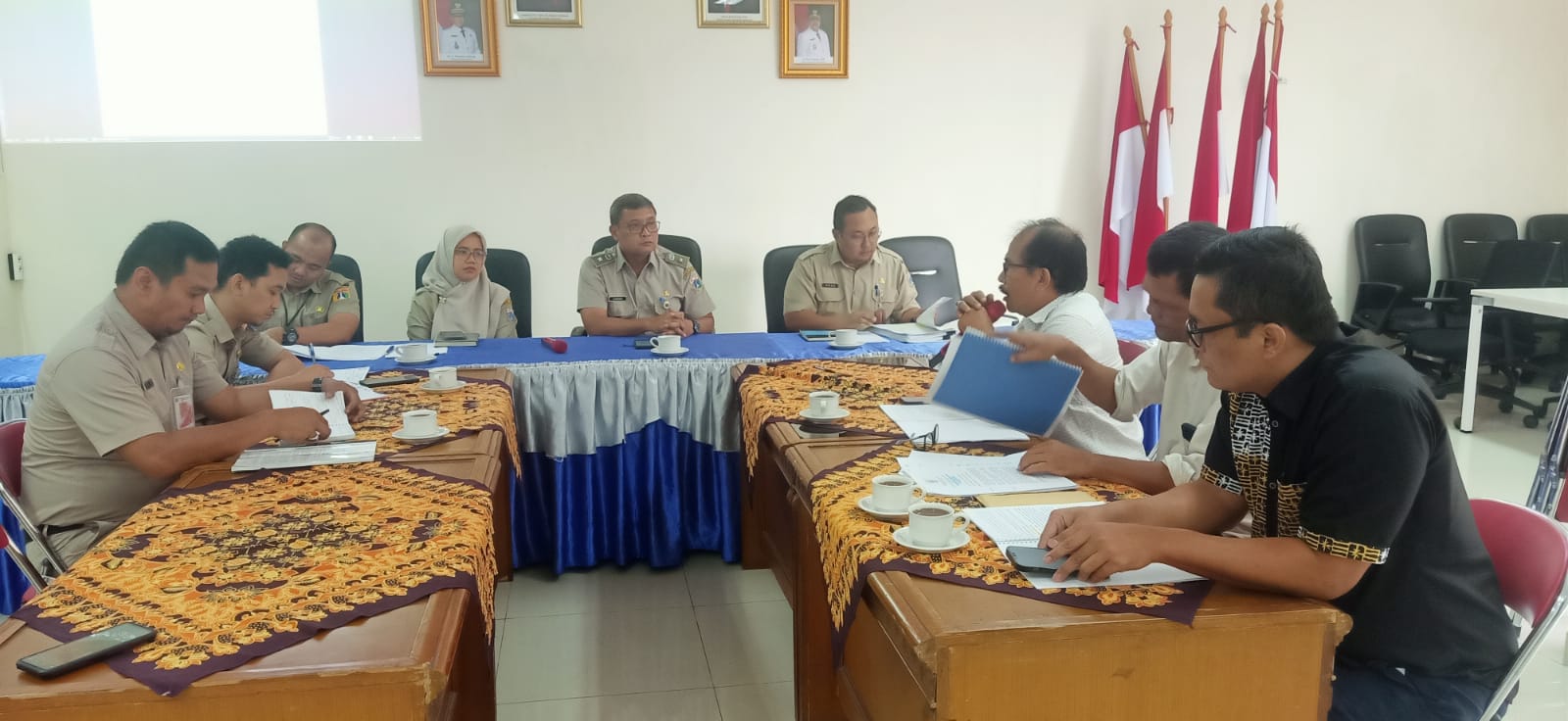 Fasilitasi Laporan Pengaduan dan Petisi terbuka RT10 RW 10 Kelurahan Kebon Bawang 1