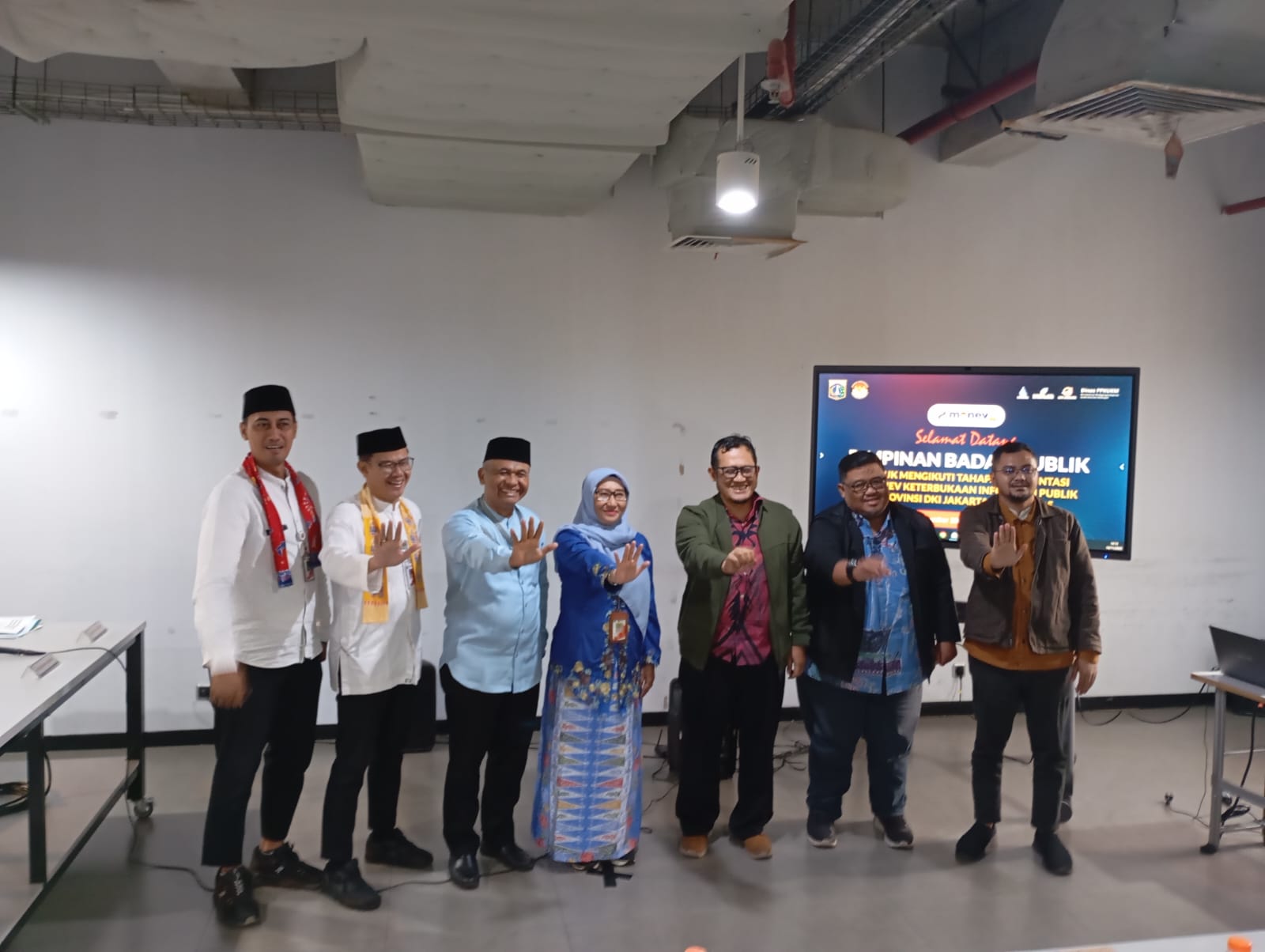 Presentasi PPID Kelurahan Kalibaru 1